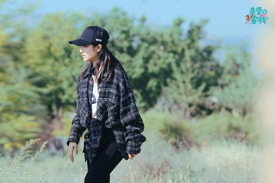 李兰迪豁达面对《亲爱的客栈》考验,感悟职场新人努力最重要(最新发布)