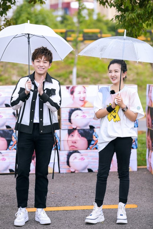 《新手驾到》科目二考试教练为何泪崩？“老司机”助教团车技比拼却惨败连连？（最新发布）